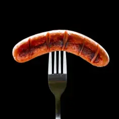 Wege kiełbasa - Czy jest zdrowsza od tradycyjnej kiełbasy?
