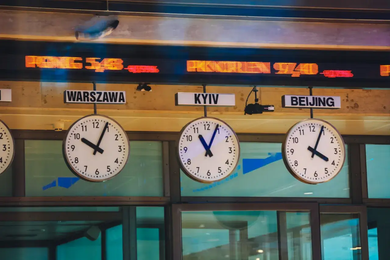 Zdjęcie O której otwiera się giełda w Warszawie? Poznaj godziny handlu